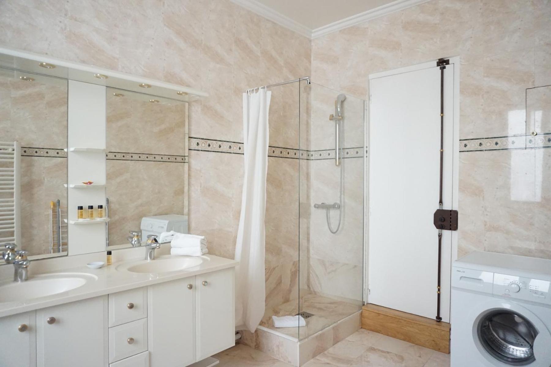 Apartment Avenue D'iena - 16